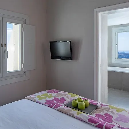 Hotel Noni's Fira (Santorini)